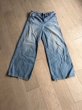 American Eagle Outfitters Light Blue Ultra Wide Leg/Super High Rise  Jeans